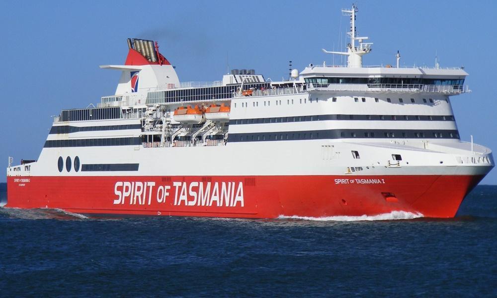 Tasmania by Sea